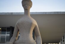 Lei Maria da Penha se estende a casais homoafetivos e mulheres trans Lei Maria da Penha se estende a casais homoafetivos e mulheres trans