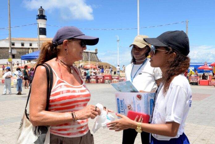 Limpurb promove conscientização ambiental nas praias de Salvador – Secretaria de Comunicação