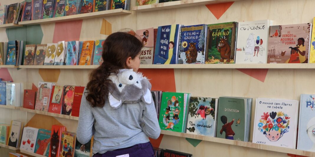 Mais de 160 conteúdos da Agência Brasil são licenciados para Mais de 160 conteúdos da Agência Brasil são licenciados para livros| Agência Brasil