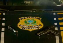 Operação conjunta da PRF e da PCBA resulta na apreensão de arma de fogo e recuperação de carro roubado — Polícia Rodoviária Federal WhatsApp Image 2025-02-15 at 09.29.43.jpeg