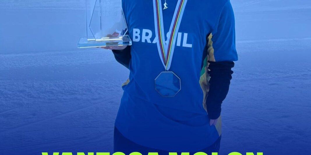 Vanessa Molon é campeã geral da Copa Europeia de snowboard Vanessa Molon é campeã geral da Copa Europeia de snowboard