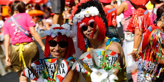 Carnaval 2025: confira os blocos de rua do Rio neste domingo