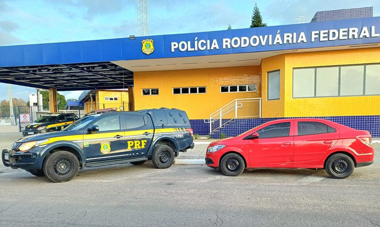Cinco veículos roubados são recuperados pela PRF em menos de Cinco veículos roubados são recuperados pela PRF em menos de 10 horas