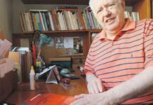 Documentário sobre vida e obra do poeta Affonso Ávila estreia no DF Documentário sobre vida e obra do poeta Affonso Ávila estreia no DF