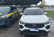 Motorista de carro roubado e foragido por roubo são detidos em Recife — Polícia Rodoviária Federal Motorista de carro roubado e foragido por roubo são detidos em Recife