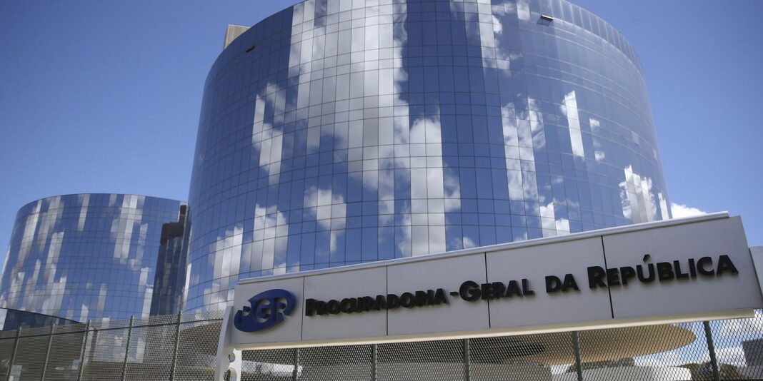 PGR reitera denúncia contra núcleo 2 da trama golpista PGR reitera denúncia contra núcleo 2 da trama golpista