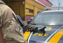 PRF realiza prisão por porte ilegal de arma de fogo em Brasileia/AC — Polícia Rodoviária Federal WhatsApp Image 2025-02-28 at 13.09.38.jpeg