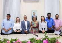 Prefeitura de Santo Antônio de Jesus recebeu a visita da rainha Diambi Kabatusuila, representante do grupo Bakwa Luntu – Prefeitura de Santo Antônio de Jesus – BA Prefeitura de Santo Antônio de Jesus recebeu a visita da rainha Diambi Kabatusuila, representante do grupo Bakwa Luntu – Prefeitura de Santo Antônio de Jesus - BA