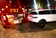 Range Rover Evoque roubada em Salvador é recuperada pela PRF durante fiscalização em Simões Filho (BA) — Polícia Rodoviária Federal carro 319.jpeg