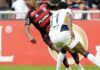 Flamengo empata com LDU e se complica na Libertadores Flamengo empata com LDU e se complica na Libertadores