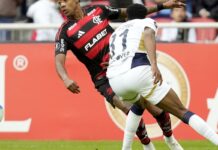 Flamengo empata com LDU e se complica na Libertadores Flamengo empata com LDU e se complica na Libertadores