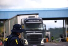 PRF encerra Operação Descanso Legal na Bahia — Polícia Rodoviária Federal A PRF reforça que o combate à fadiga ao volante é fundamental para reduzir os sinistros graves, e que as ações da Operação Descanso Legal serão ampliadas e divulgadas amplamente, contribuindo para a construção de uma cultura de segurança no trânsito em todo o país.