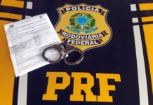 PRF prende foragido da justiça paulista dentro de ônibus na BR 101 — Polícia Rodoviária Federal mandado de prisão 21.jpeg