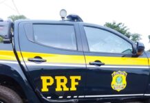 PRF prende passageira com Lança-Perfume em ônibus na BR-365 em Patos de Minas/MG — Polícia Rodoviária Federal WhatsApp Image 2025-04-01 at 13.14.02.jpeg