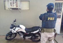 PRF recupera motocicleta furtada durante fiscalização em Corrente (PI) — Polícia Rodoviária Federal WhatsApp Image 2025-04-03 at 16.53.11.jpeg