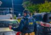 PRF recupera veículo roubado que era utilizado em crimes de sequestro e tortura — Polícia Rodoviária Federal 0e3ff9d6-25ed-4bfb-a2a4-2d18c134da62.jpg