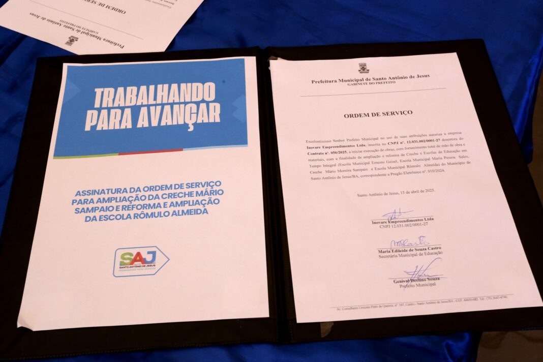 Prefeitura realizou assinatura das ordens de serviço para requalificação da Prefeitura realizou assinatura das ordens de serviço para requalificação da Creche Mário Sampaio e Escola Rômulo Almeida – Prefeitura de Santo Antônio de Jesus - BA