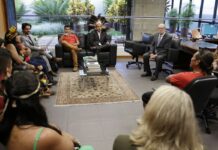 Relator do marco temporal, Mendes recebe representantes de indígenas Relator do marco temporal, Mendes recebe representantes de indígenas