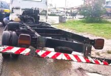 Com chassi empenado e tanque de combustível improvisado, caminhão é retido pela PRF em Santo Antônio de Jesus; veja vídeo caminhão 100.jpeg