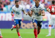 Corinthians e Bahia vencem em rodada de clássicos pelo Brasileirão Corinthians e Bahia vencem em rodada de clássicos pelo Brasileirão