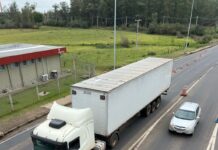 PRF apoia operação de contenção da gripe aviária em Montenegro-RS — Polícia Rodoviária Federal 419e44c1-1027-49fd-b487-18e87ceb983c.jpeg