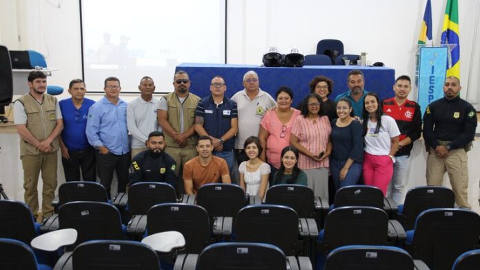 PRF realiza Ação de Educação para o Trânsito aos servidores da SEMUSA