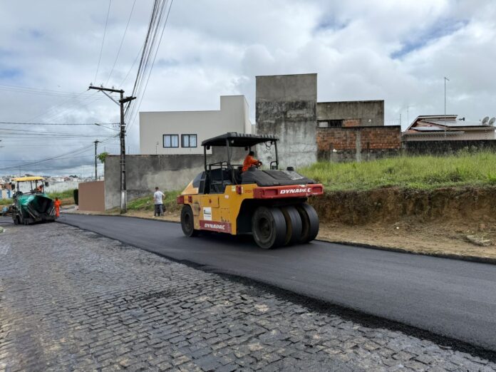 Prefeitura de Santo Antônio de Jesus realizou obra de asfaltamento do trecho entre os bairros Maria Preta e Cajueiro – Prefeitura de Santo Antônio de Jesus - BA