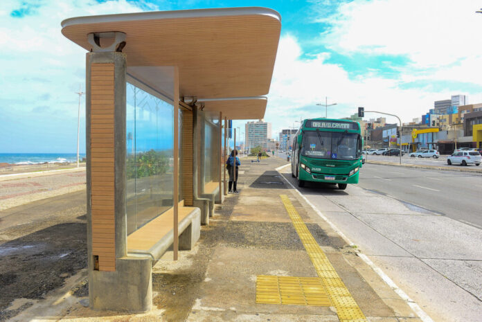Semob realiza intervenções em abrigos de ônibus – Secretaria de Comunicação