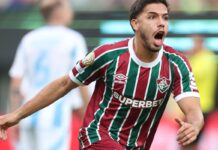 Fluminense vence e mantém Brasil invicto na Copa do Mundo de Clubes Fluminense vence e mantém Brasil invicto na Copa do Mundo de Clubes