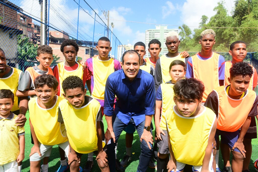 Prefeitura inaugura campo com grama sintética na Cidade Nova e Prefeitura inaugura campo com grama sintética na Cidade Nova e chega a 78 equipamentos entregues em Salvador – Secretaria de Comunicação