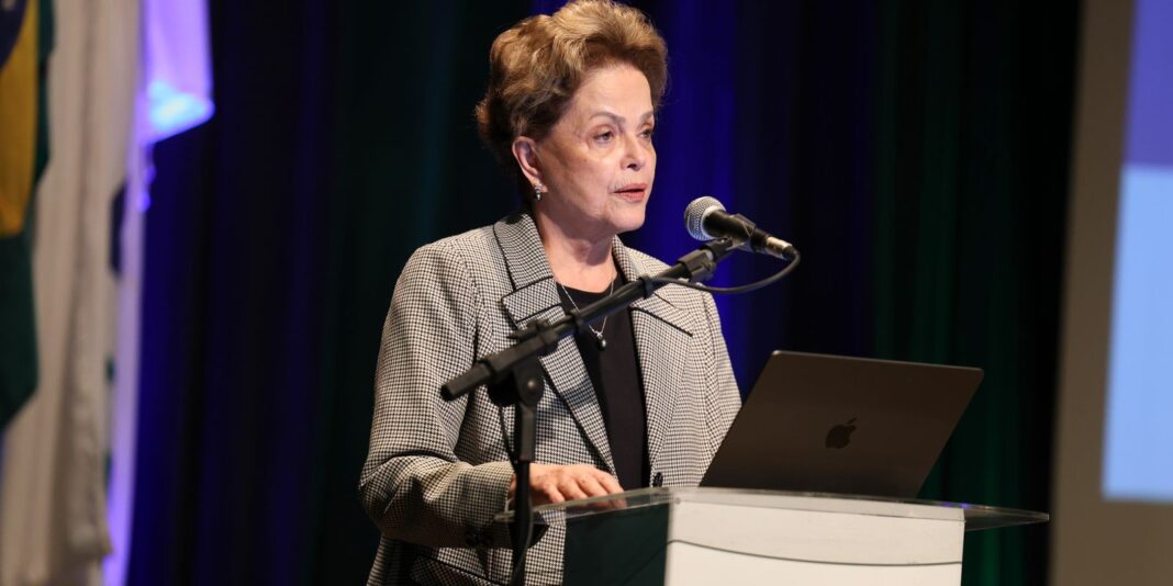 Dilma: Banco do Brics terá 30% da carteira em moedas Dilma: Banco do Brics terá 30% da carteira em moedas locais em 2026