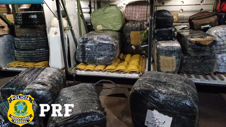 PRF apreende mais de 30 mil produtos sem nota fiscal WhatsApp Image 2025-07-10 at 15.24.07.jpg