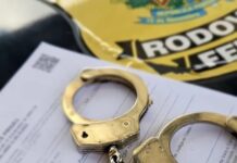 PRF prende foragido da justiça dentro de ônibus na BR 101 — Polícia Rodoviária Federal mandado de prisão 26.jpeg