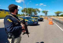 PRF prende suspeito de praticar extorsão, sob ameaça de morte, contra seu ex-patrão em Limoeiro do Norte/CE — Polícia Rodoviária Federal WhatsApp Image 2025-07-11 at 00.44.12.jpeg