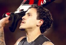 Pedro sai do banco e garante vitória do Flamengo sobre Fluminense Pedro sai do banco e garante vitória do Flamengo sobre Fluminense