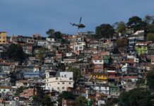 Tendência de consumo em favelas foge de estereótipo da pobreza extrema Tendência de consumo em favelas foge de estereótipo da pobreza extrema