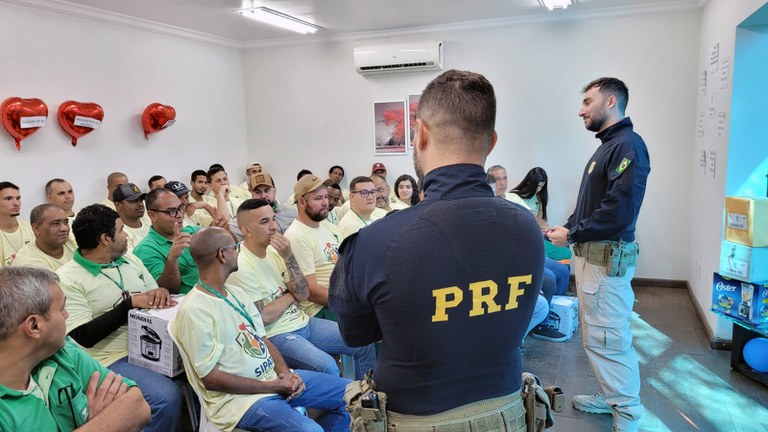 Ação educativa é realizada em empresa de logística no Sul IMG-20250822-WA0098.jpg