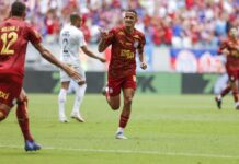 Bahia derrota Santos e ganha força na luta por vaga na Libertadores Bahia derrota Santos e ganha força na luta por vaga na Libertadores