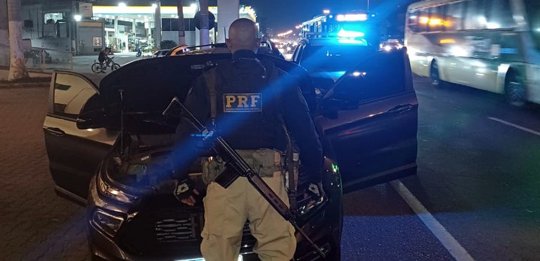 Carro furtado é recuperado na Rodovia Washington Luiz — Polícia IMG-20250824-WA0028.jpg
