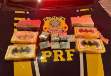 PRF apreende mais de 6 kg de cocaína e mais de R$ 15 mil em fiscalização na BR-101 — Polícia Rodoviária Federal PRF apreende mais de 6 kg de cocaína e mais de R$ 15 mil em fiscalização na BR-101