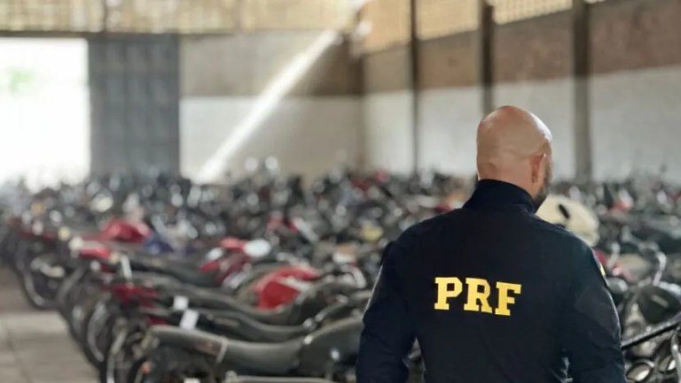 PRF/RN realiza o terceiro leilão de veículos retidos do ano leilao-prf-830x468.jpg.webp