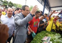 Prefeitura inaugura camelódromo com cobertura isotérmica para 30 ambulantes em Plataforma – Secretaria de Comunicação Prefeitura inaugura camelódromo com cobertura isotérmica para 30 ambulantes em Plataforma – Secretaria de Comunicação