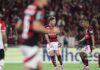 Com direito a gol relâmpago, Flamengo derrota Estudiantes no Maracanã Com direito a gol relâmpago, Flamengo derrota Estudiantes no Maracanã