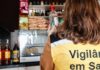 Força-tarefa apreende 117 garrafas de bebida sem procedência em SP Força-tarefa apreende 117 garrafas de bebida sem procedência em SP