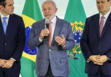 Lula discute pautas do governo em encontro com Motta e Alcolumbre Lula discute pautas do governo em encontro com Motta e Alcolumbre