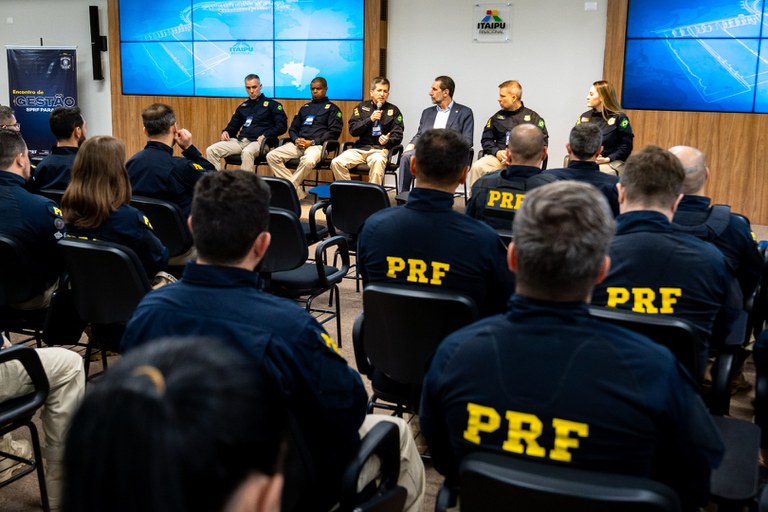 PRF Paraná realiza encontro de gestores em Foz do Iguaçu FIL06325.jpg