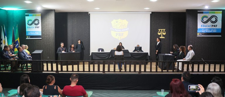PRF participa da quarta edição do projeto Júri Simulado na palco.jpg