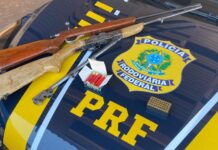 PRF prende motorista embriagado com duas armas de fogo na BR-267 — Polícia Rodoviária Federal PRF prende motorista embriagado com duas armas de fogo na BR-267.jpg