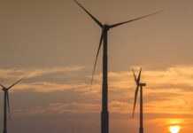 Relatório mostra desigualdade no processo de transição energética Relatório mostra desigualdade no processo de transição energética
