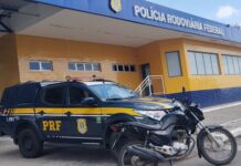 Motocicleta e carro roubados são recuperados pela PRF em Garanhuns — Polícia Rodoviária Federal Motocicleta e carro roubados são recuperados pela PRF em Garanhuns